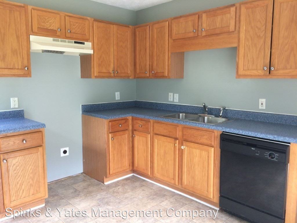 103 Chapman Ct - Photo 3 of 6