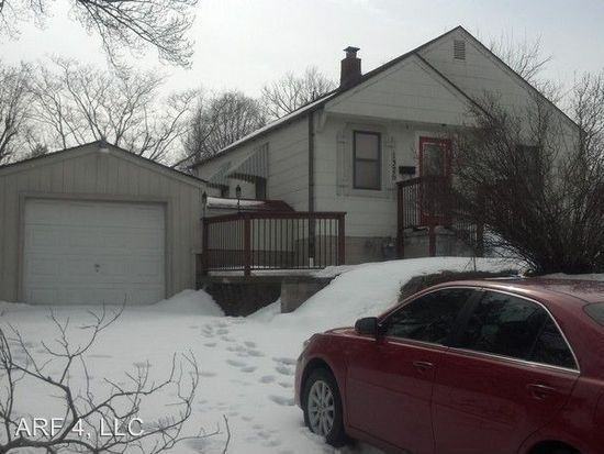 1325 W US Hwy 24 - Photo 2 of 9