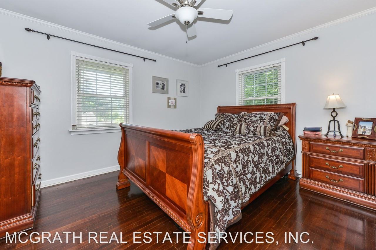 7505 Axton St - Photo 3 of 30