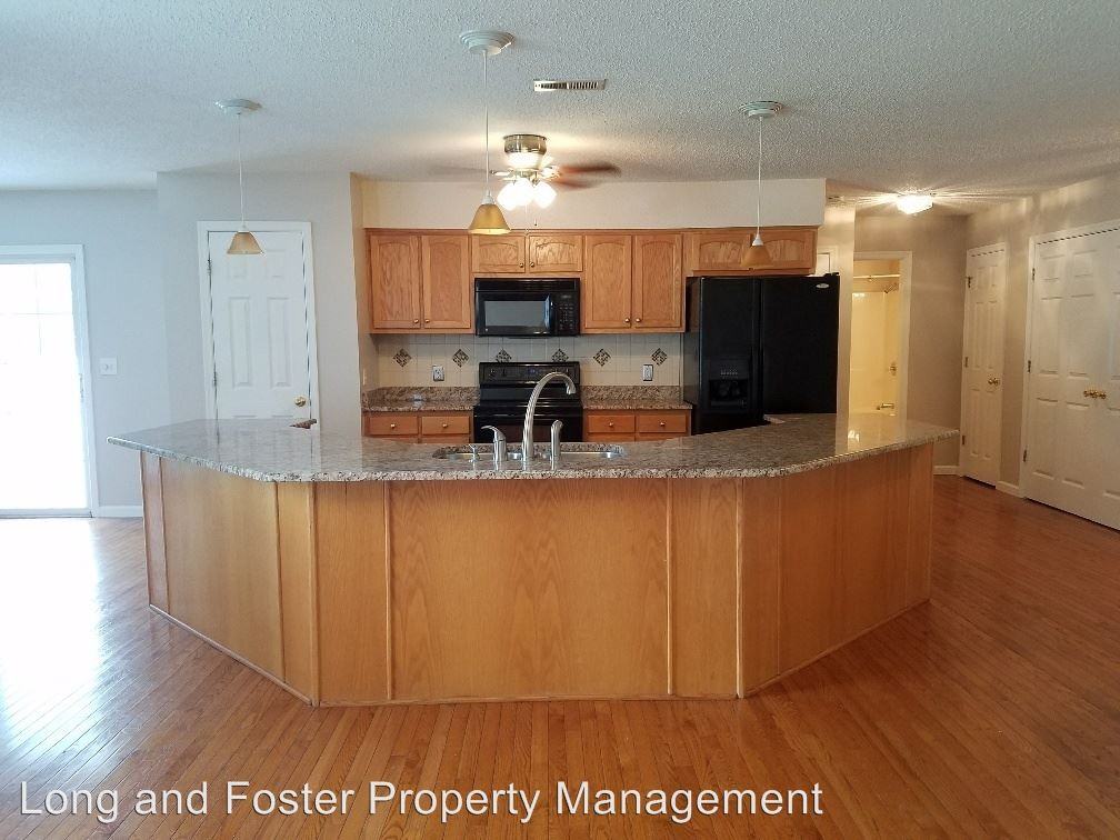 106 Maddrey Dr - Photo 3 of 17