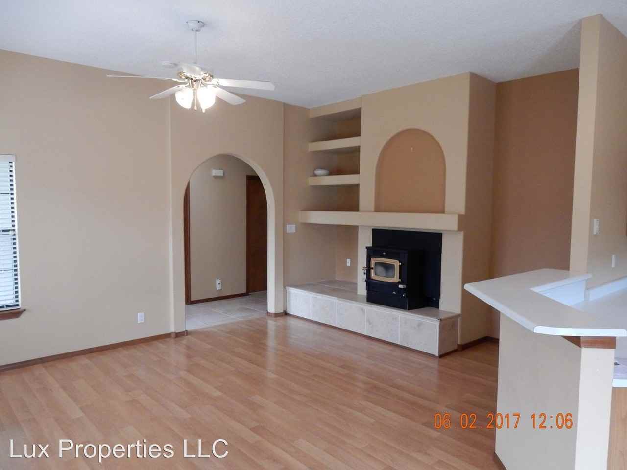 200 Serenity Ct SE - Photo 3 of 19