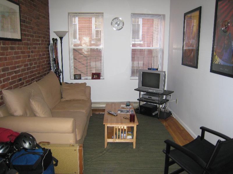 6 Cleveland Pl #7 - Photo 2 of 11