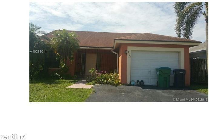 15238 SW 58th Terrace - Photo 3 of 7