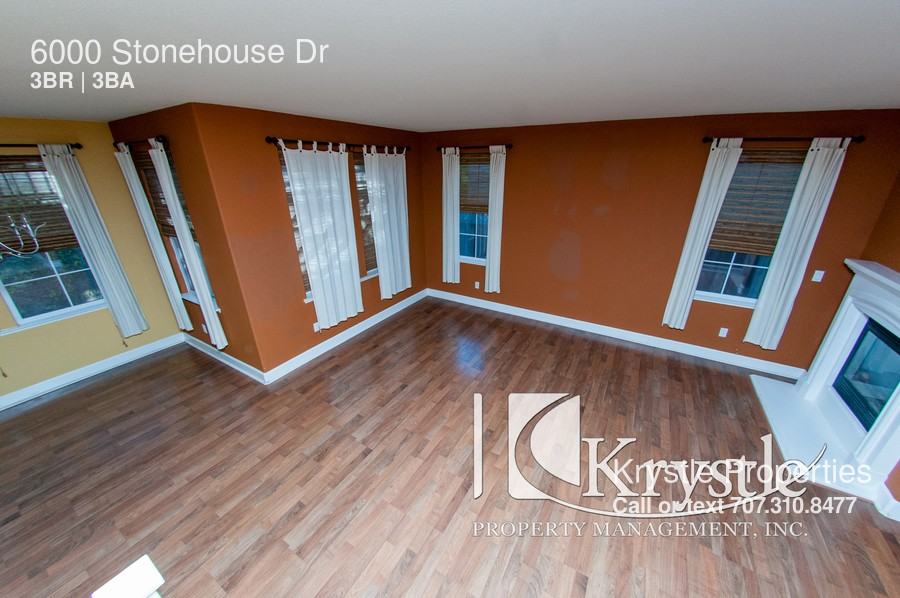 6000 Stonehouse Dr - Photo 2 of 12