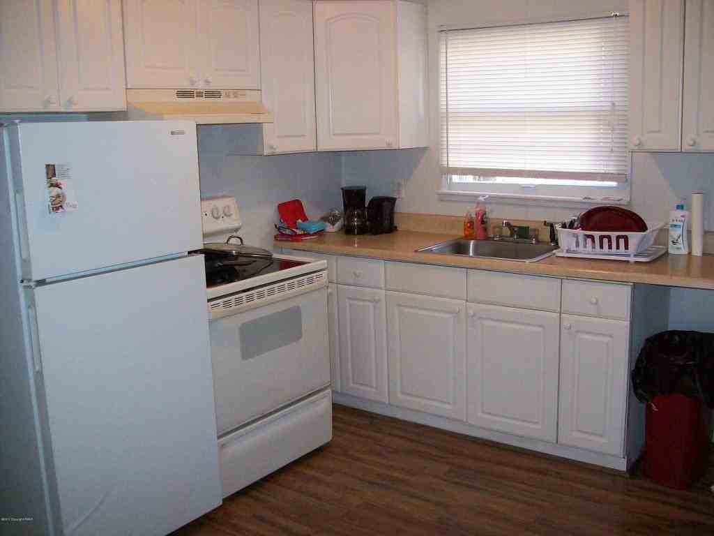 1103 Gum Rd - Photo 2 of 9