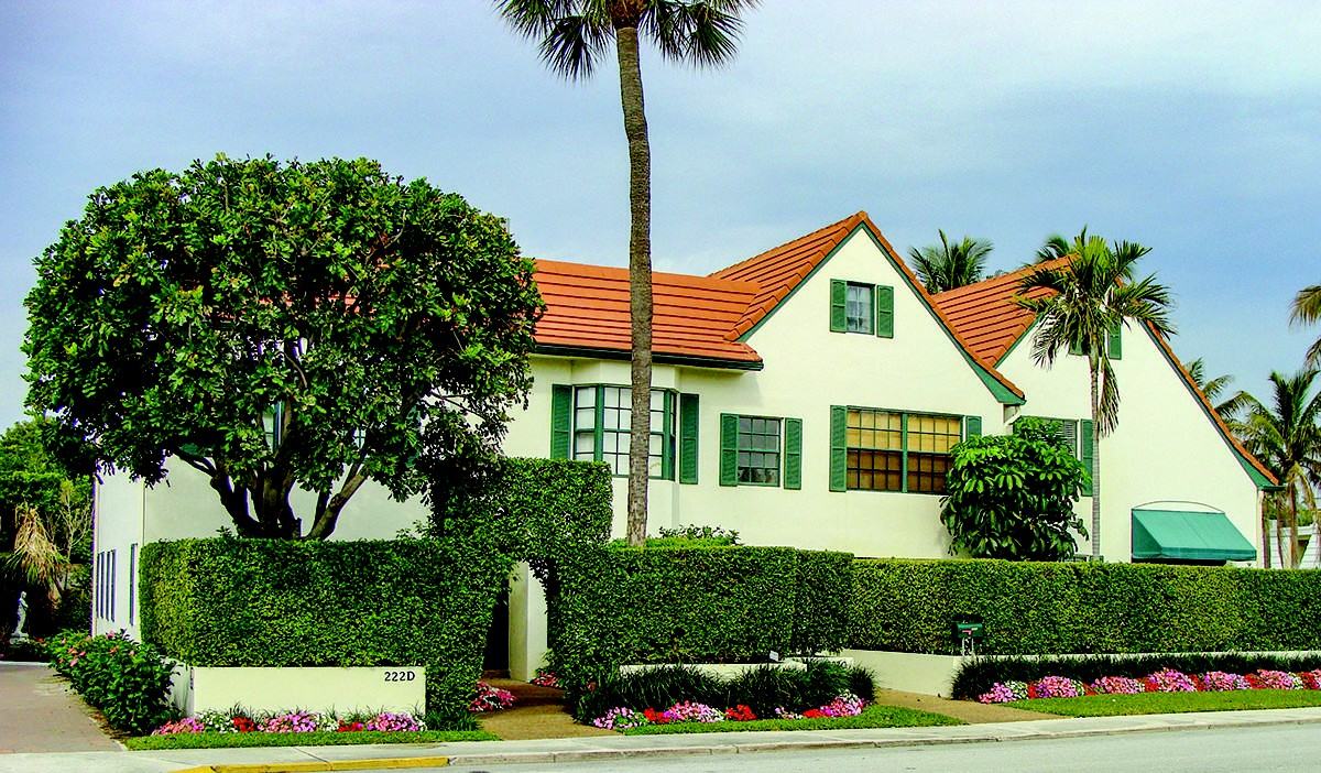 200 Everglade Ave #D - Photo 2 of 12