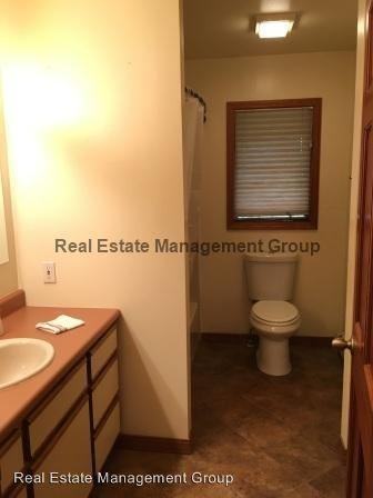 1029 Council Way - Photo 3 of 14