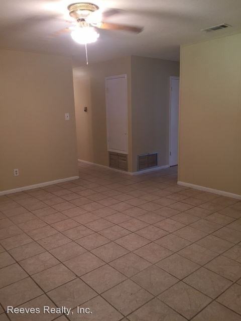 7600 Paddock Dr - Photo 2 of 2