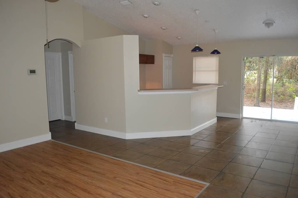 1365 18th St - Photo 3 of 11