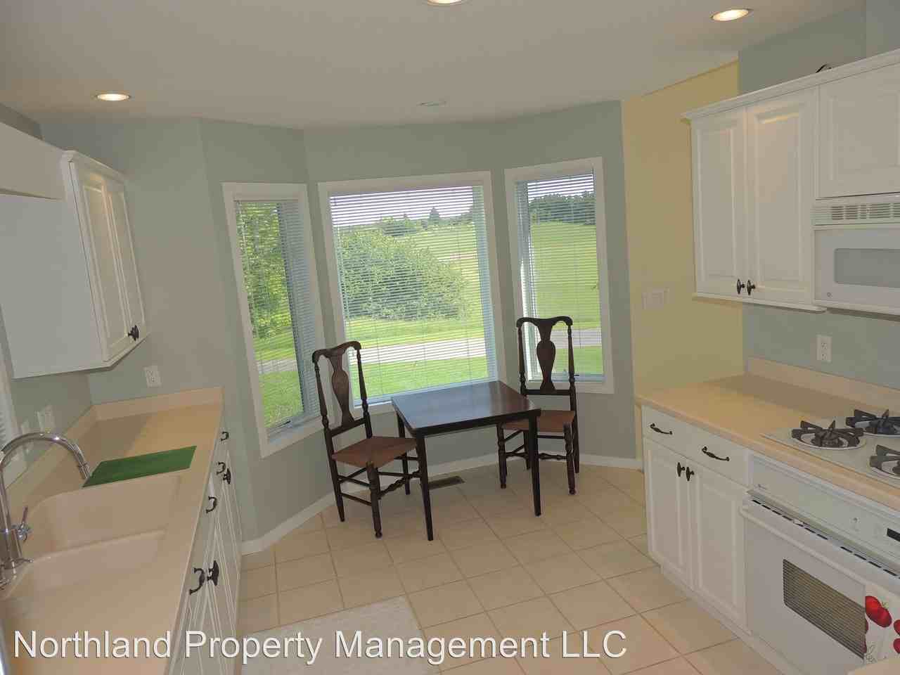 8561 Eastbeach Trail - Photo 3 of 50