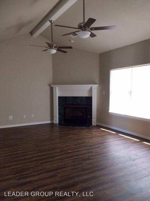 36 Jamestown Cir - Photo 3 of 27