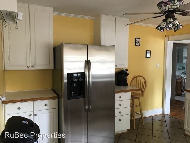 143 Scenic Dr NE - Photo 2 of 11