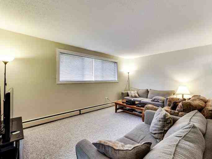 10958 84 St NW - Photo 3 of 7