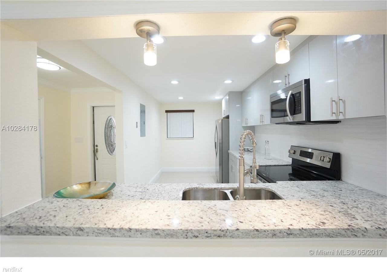 3530 Estepona Ave #20S1