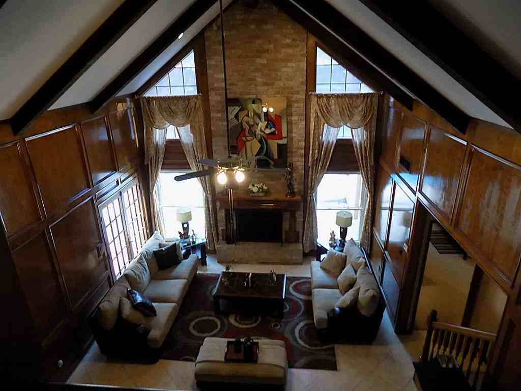 14907 Benfer Rd - Photo 3 of 14