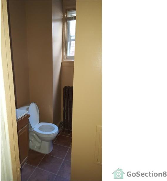 2133 Chelsea Terrace - Photo 3 of 10