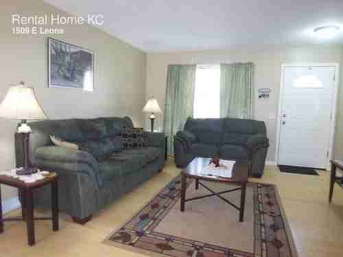 1509 E Leona St - Photo 2 of 8