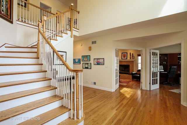 1028 Hazel Ave - Photo 3 of 25