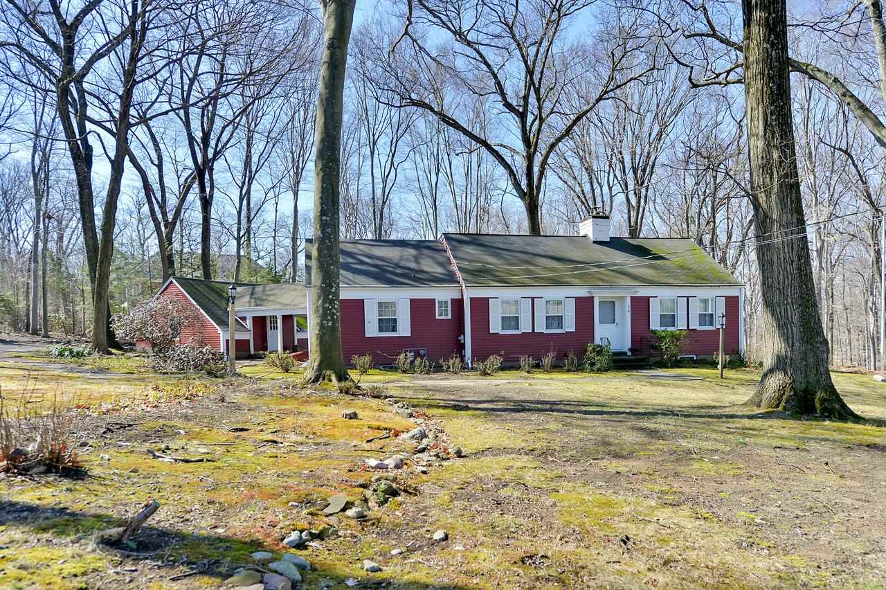 36 Old Woods Rd - Photo 2 of 15