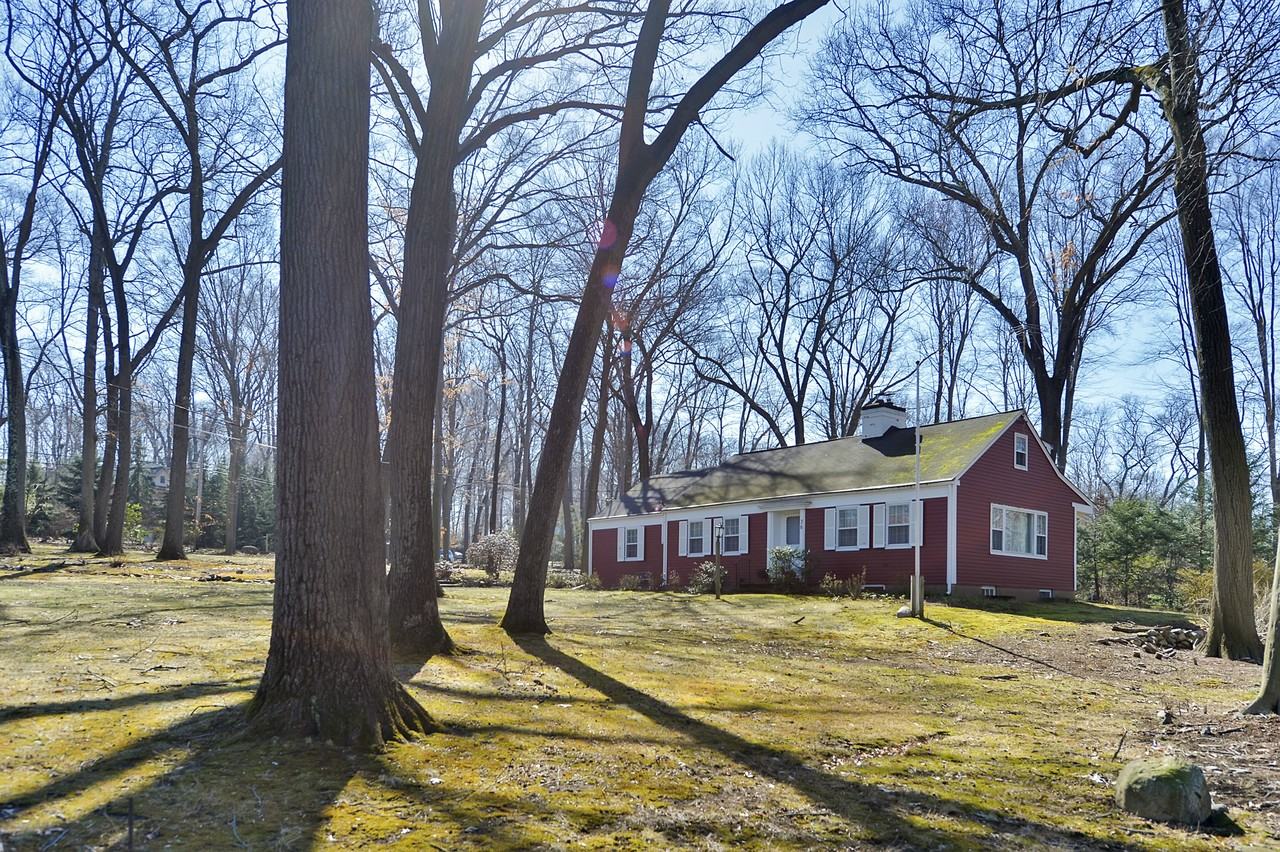 36 Old Woods Rd - Photo 3 of 15