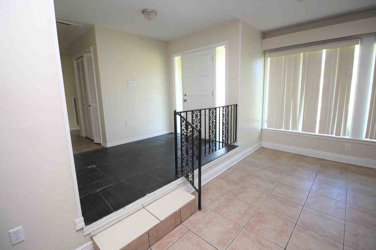 109 Ollie Dr - Photo 2 of 20