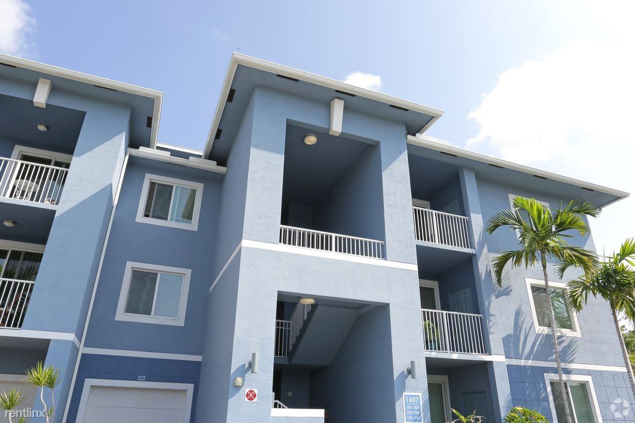 marina mile - Photo 3 of 19