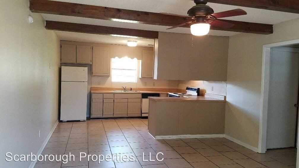 Celia Dr - Photo 2 of 7