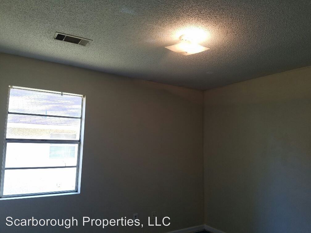 Celia Dr - Photo 3 of 7