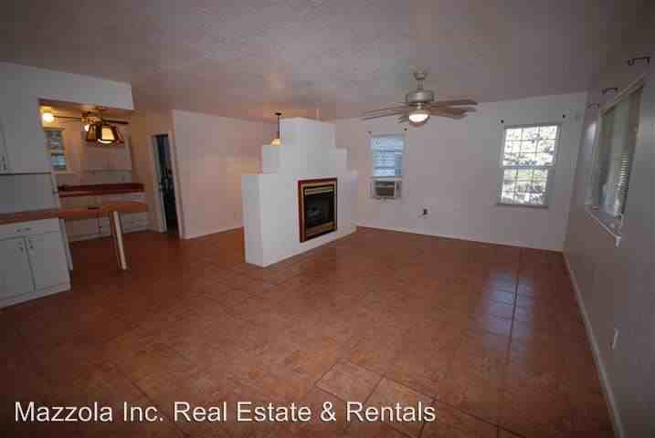 52 Steeplechase Dr - Photo 3 of 17