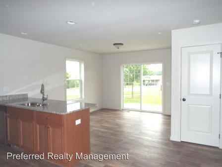 255 Lakeside Crossing - Photo 3 of 23