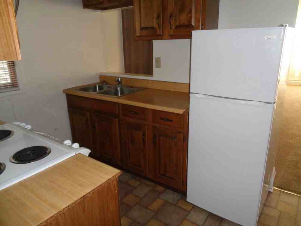 690 Market St - Photo 3 of 13