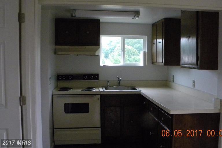 15221 Hanover Pike - Photo 2 of 7