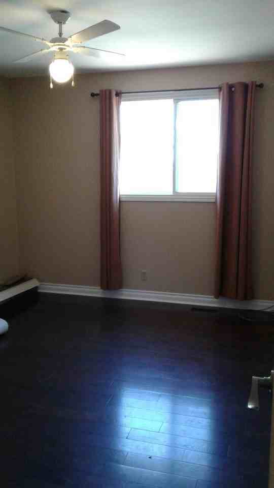 108 Crown Crescent - Photo 2 of 11