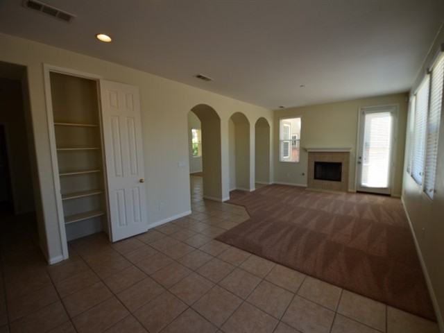 36322 Bay Hill Dr - Photo 3 of 21