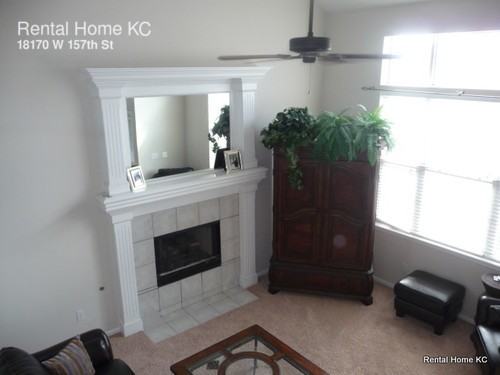 18170 W 157th St - Photo 3 of 15