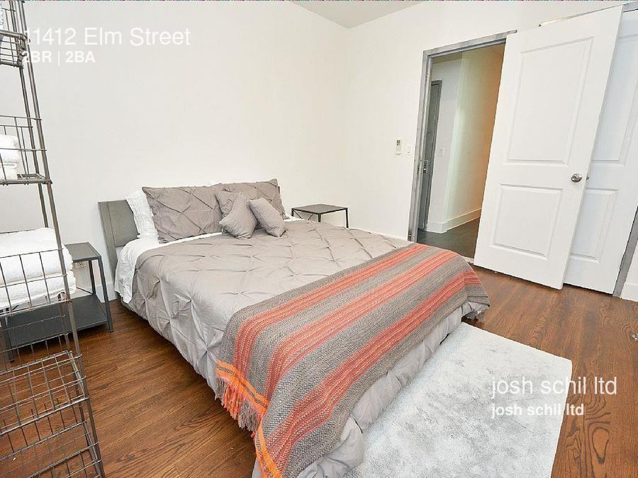 11412 Elm St - Photo 2 of 7