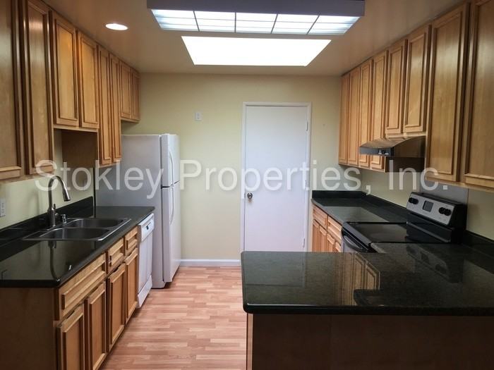 1403 Dos Palos Dr - Photo 3 of 17