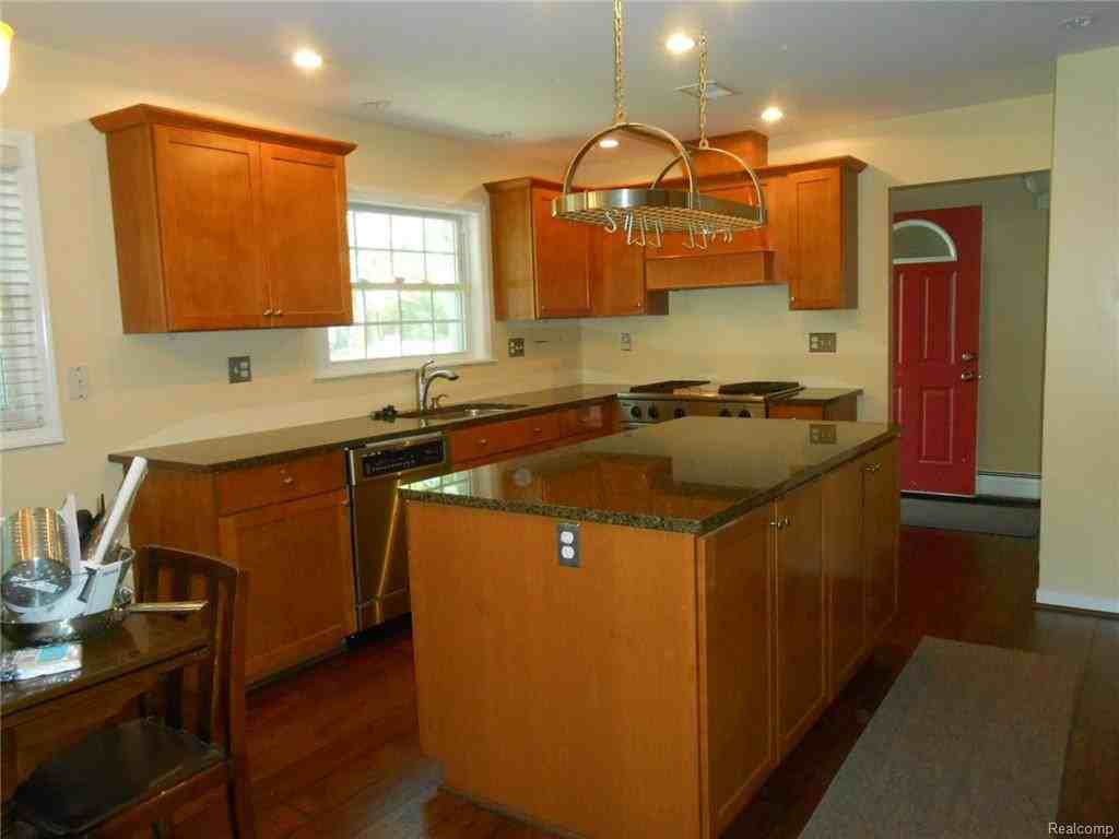 27315 Gardenway Rd - Photo 3 of 26