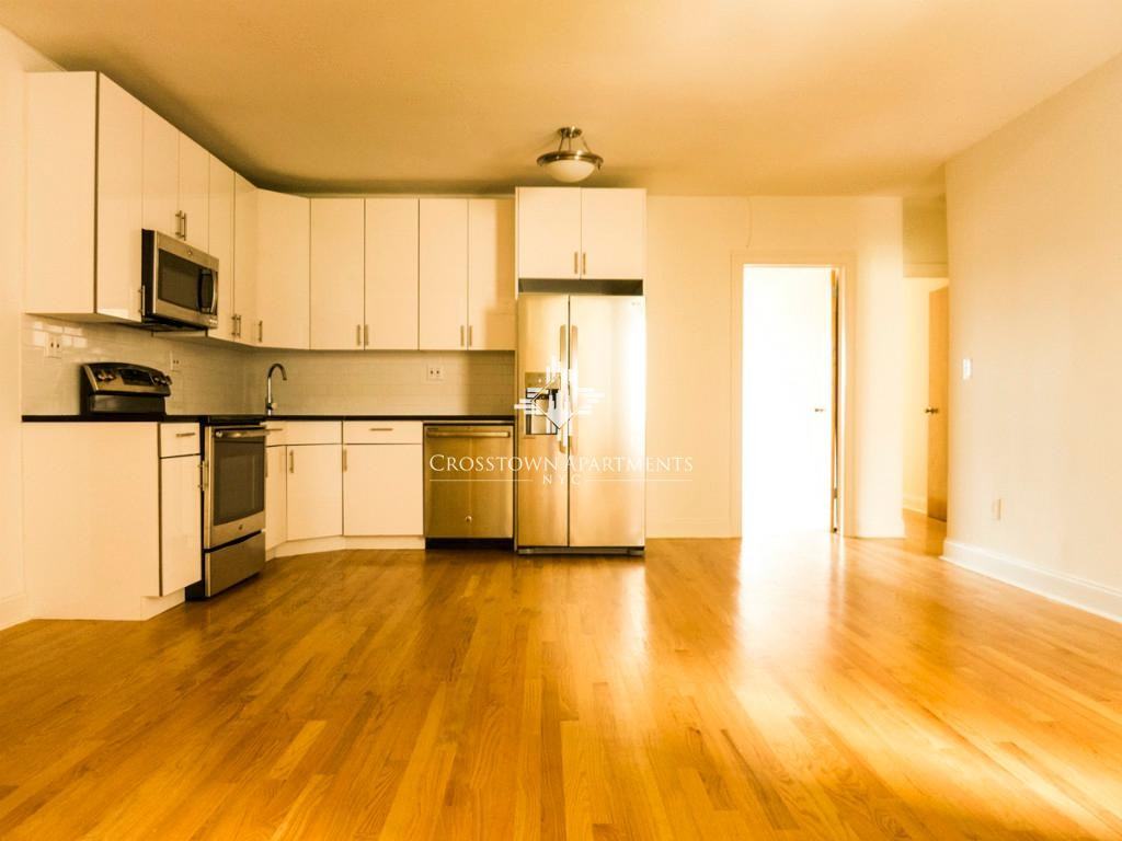 Fort Washington Ave #1J