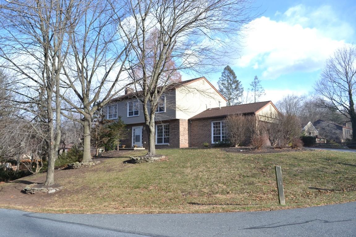 1 Sandy Way - Photo 3 of 17