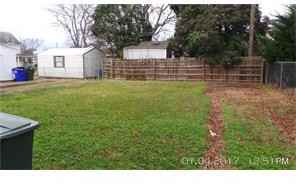 2704 Marlboro Ave - Photo 3 of 8