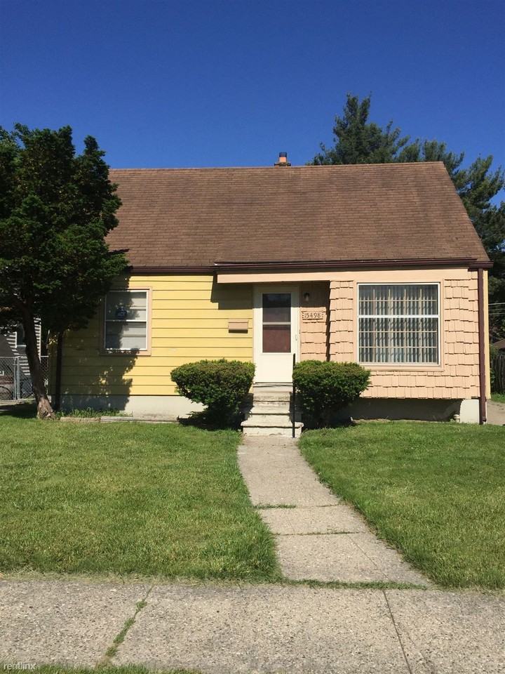 15498 Wormer - Photo 2 of 10