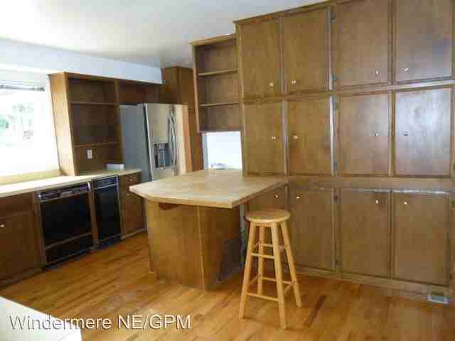 7020 137th Ave NE - Photo 3 of 18