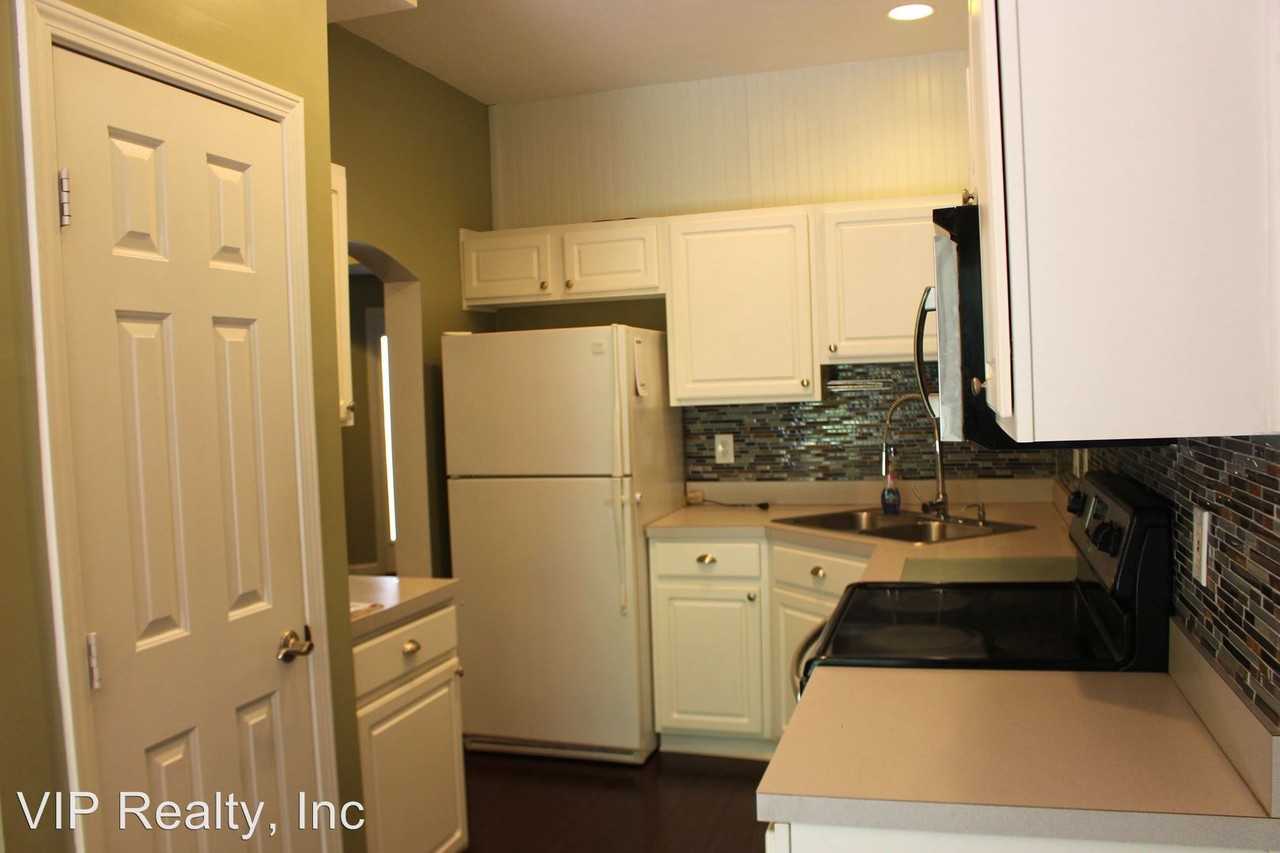 5769 Albany Green - Photo 2 of 38