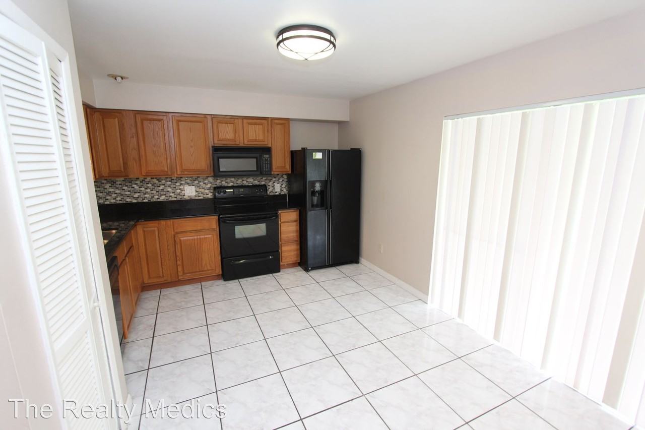 8604 Spring Cone Ct - Photo 2 of 11