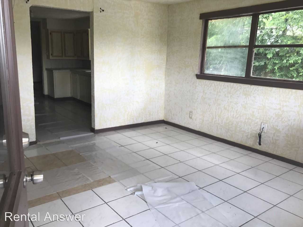 2722 Kowis St - Photo 3 of 4