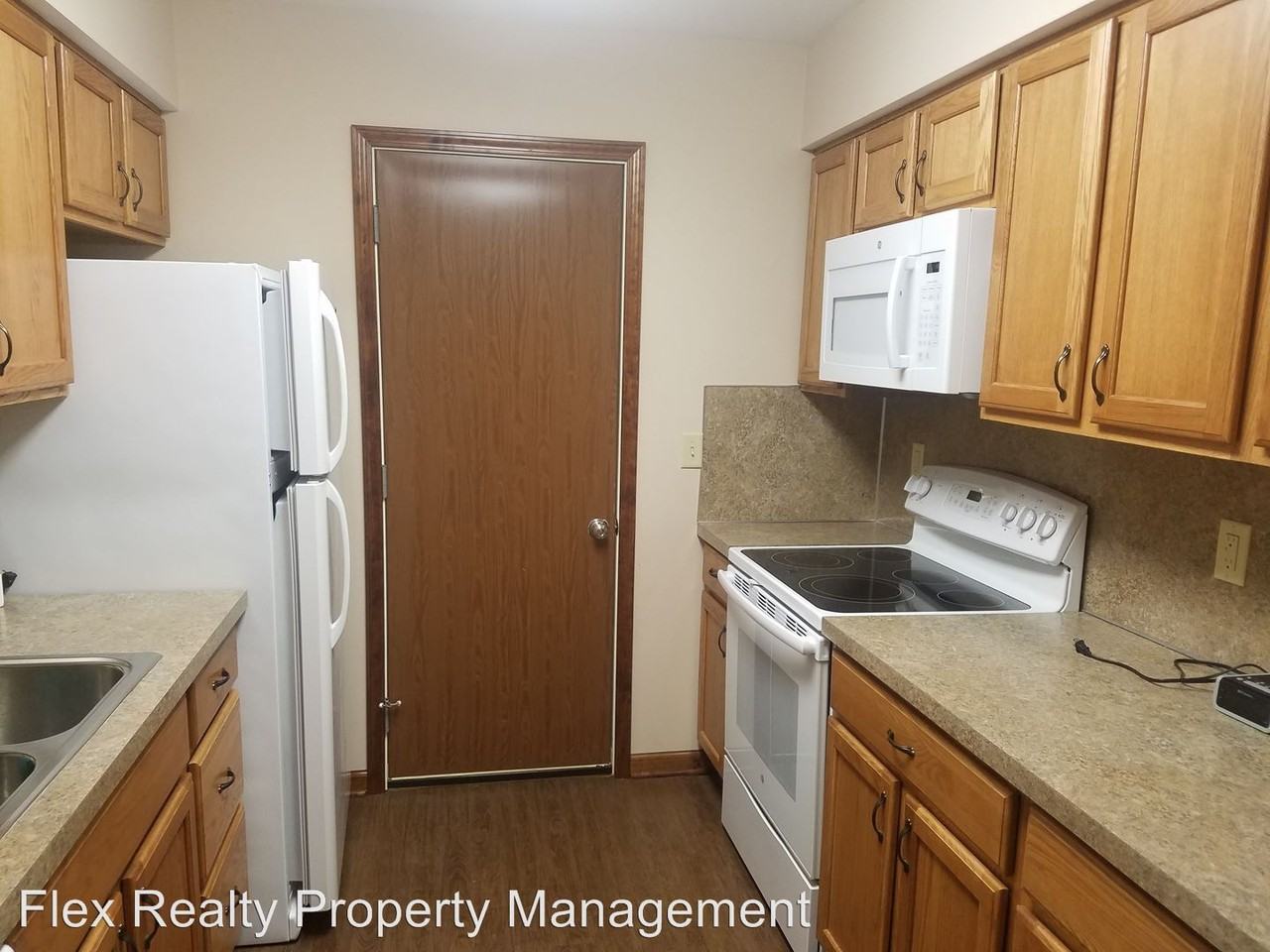 4676 Imperial Dr - Photo 3 of 6