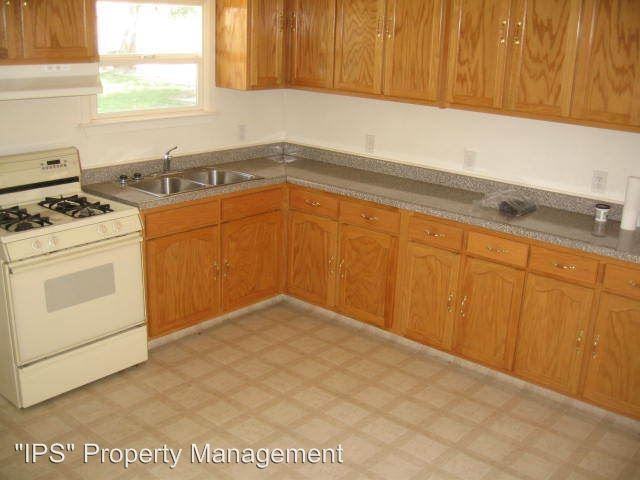 1614 N Trinity Ave - Photo 3 of 9