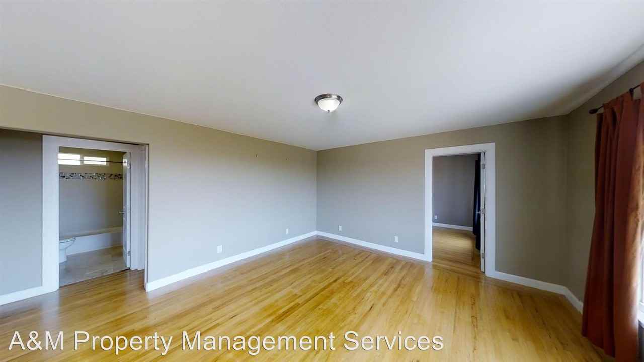 5935 Jordan Ave - Photo 2 of 13