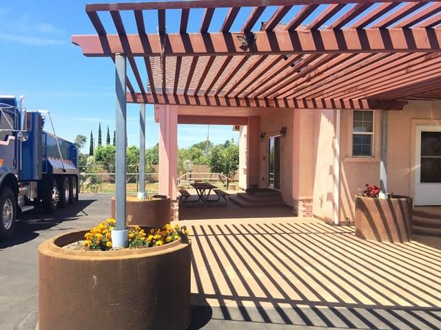 10086 Ahart Rd - Photo 2 of 13